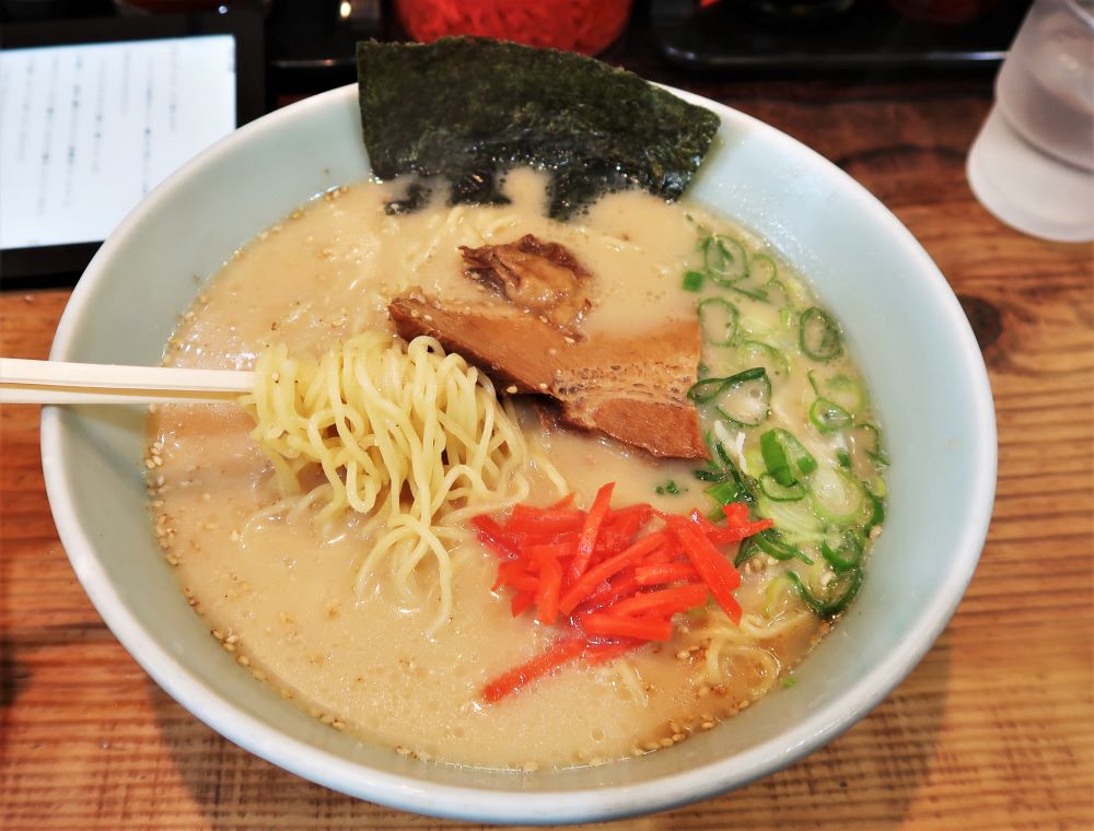 とんこつラーメン２