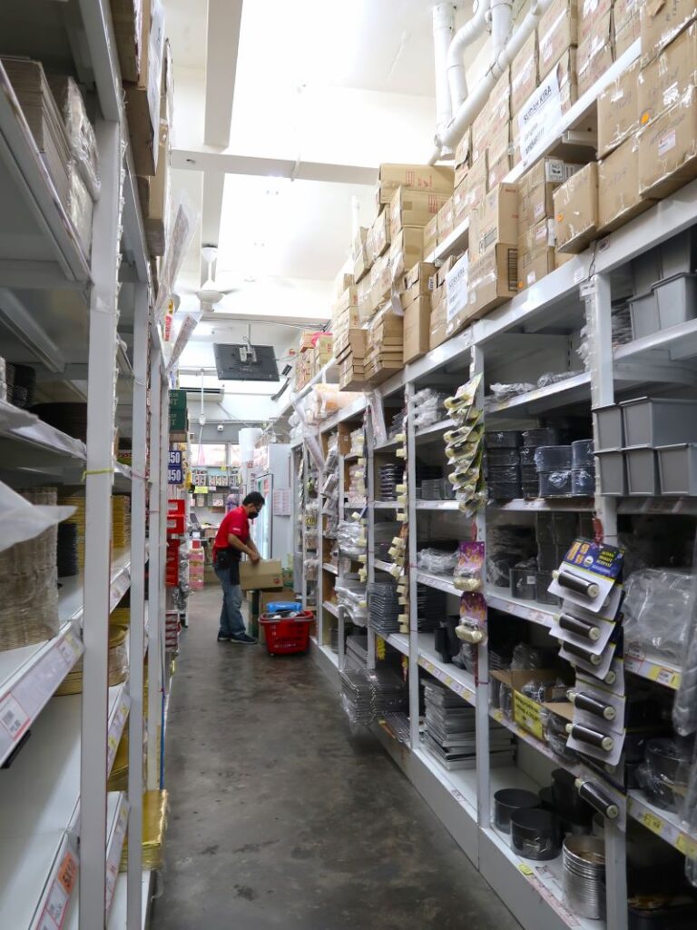 店内１