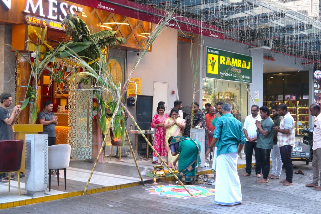 セントラル駅前４