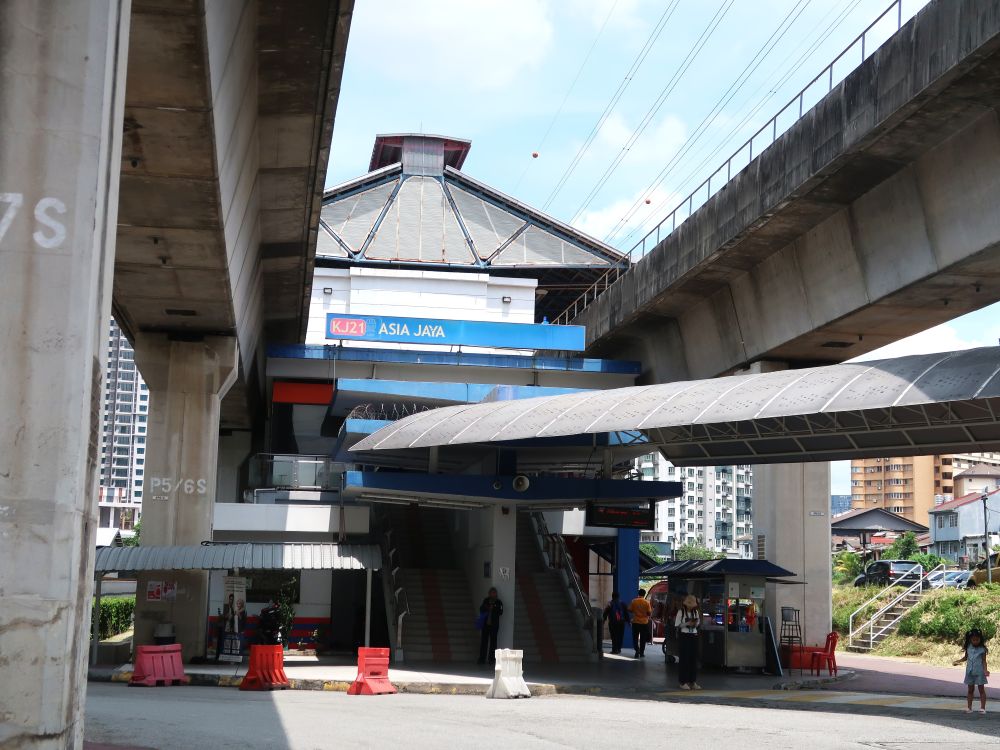 アジアジャヤ駅