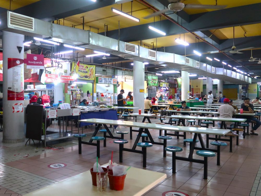 フードコート１