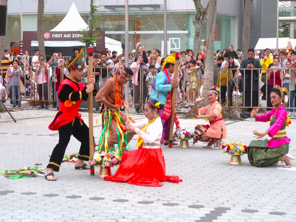 パフォーマンス１