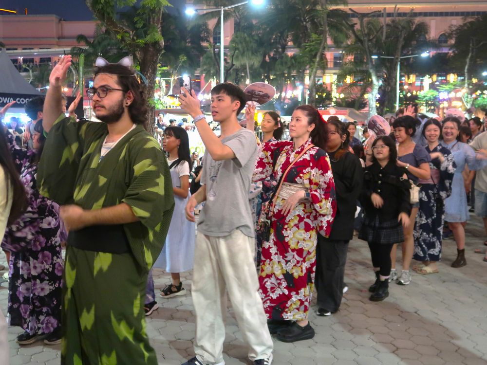 踊り４