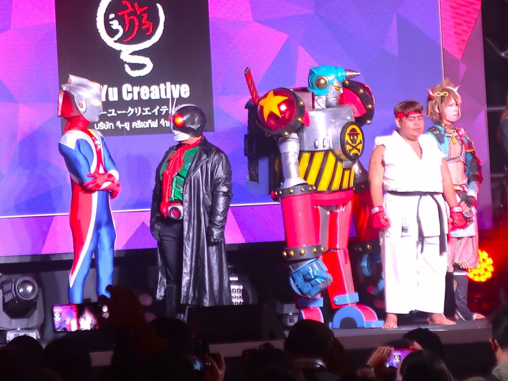 コスプレ４