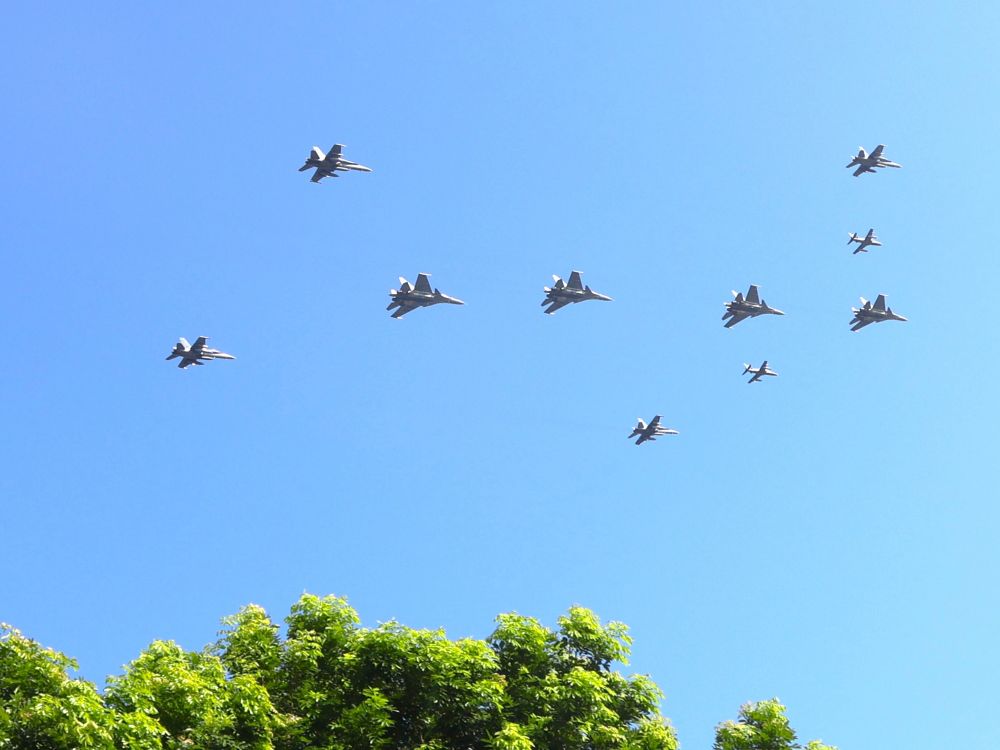 戦闘機１